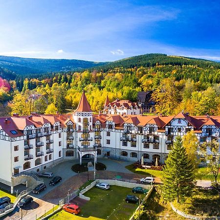 Hotel Buczynski****Medical&Spa Świeradów-Zdrój Екстериор снимка