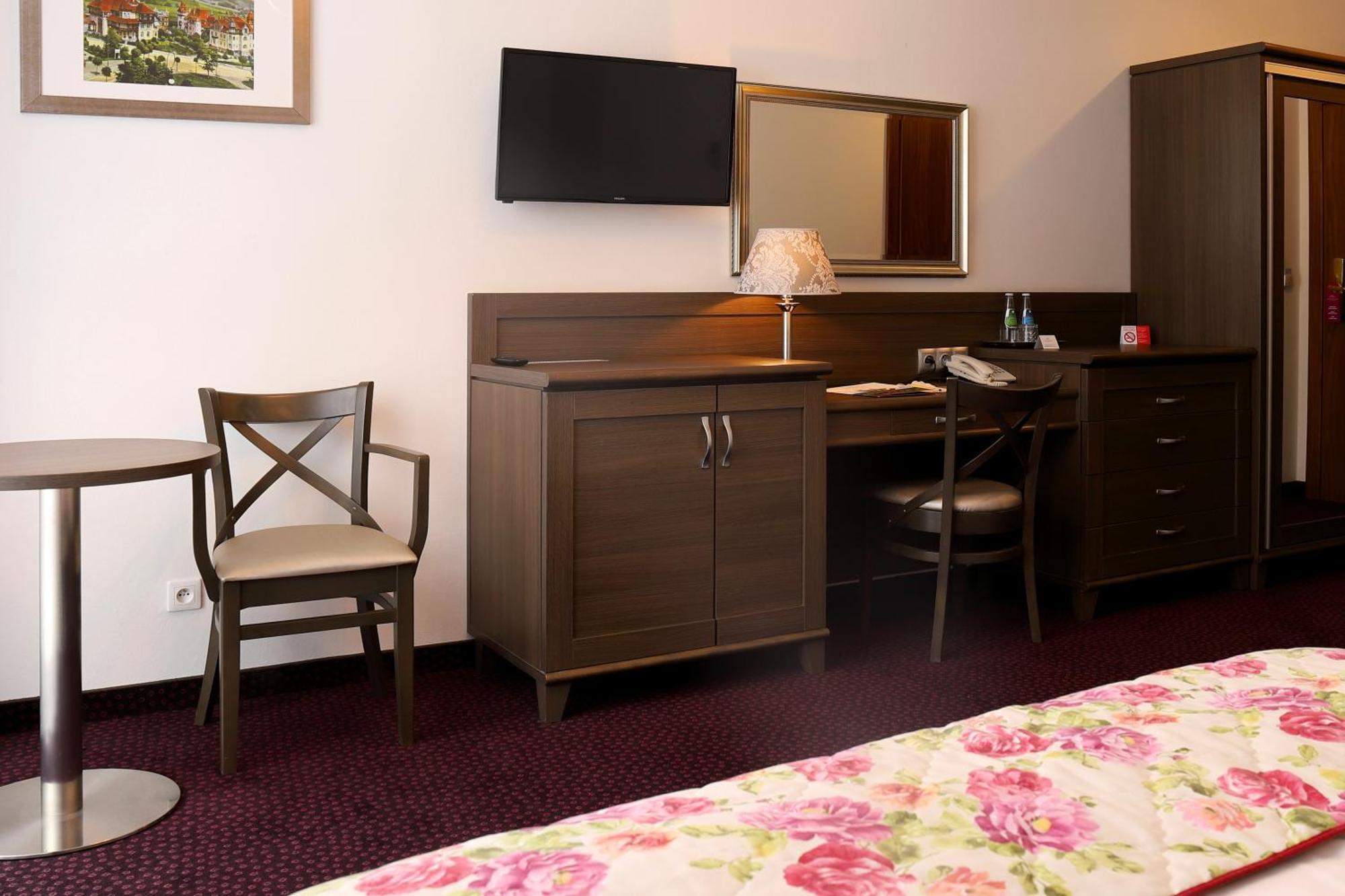 Hotel Buczynski****Medical&Spa Świeradów-Zdrój Екстериор снимка