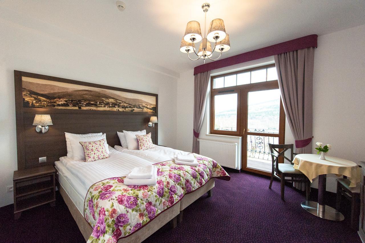 Hotel Buczynski****Medical&Spa Świeradów-Zdrój Екстериор снимка